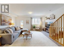 26 CALLOWAY WAY, Whitby, Ontario