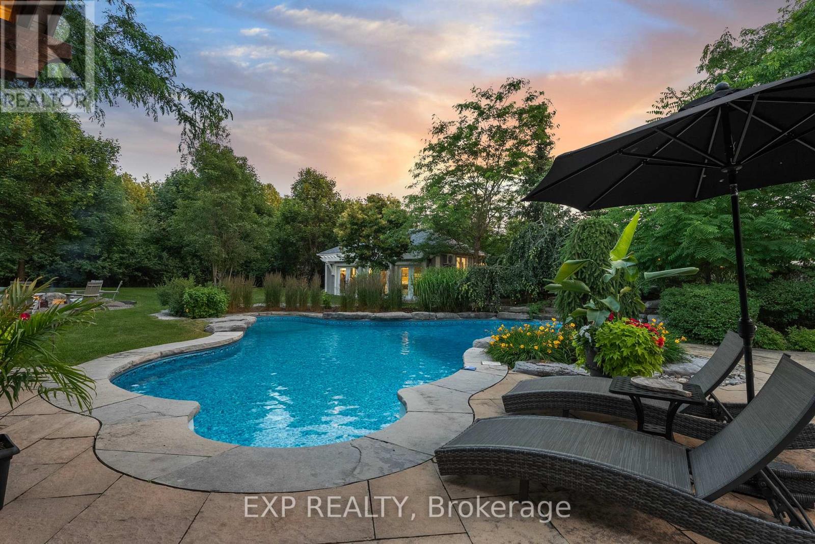 3 WOLFORD COURT, Georgina, Ontario