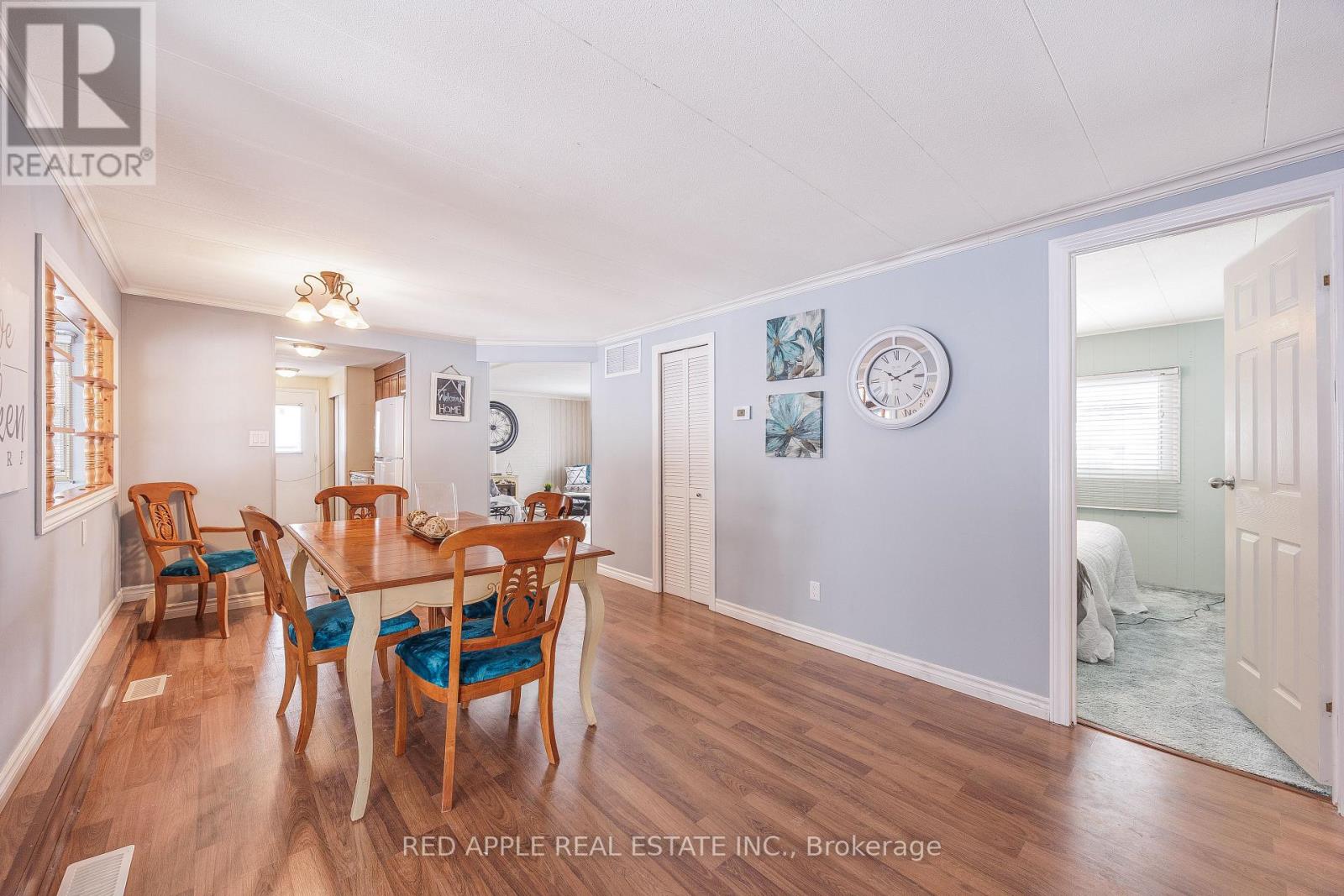 30 Mimosa Drive, Innisfil, Ontario  L9S 1P8 - Photo 12 - N12741466