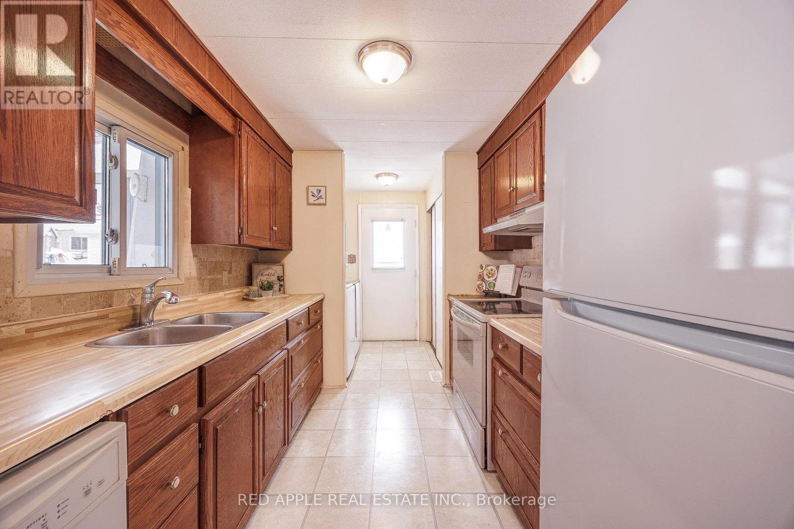 30 Mimosa Drive, Innisfil, Ontario  L9S 1P8 - Photo 18 - N12741466