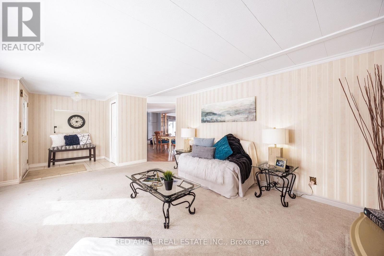 30 Mimosa Drive, Innisfil, Ontario  L9S 1P8 - Photo 9 - N12741466