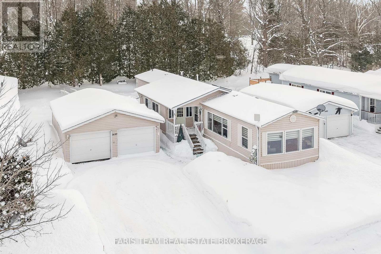 1407 FOX ROAD, Severn, Ontario