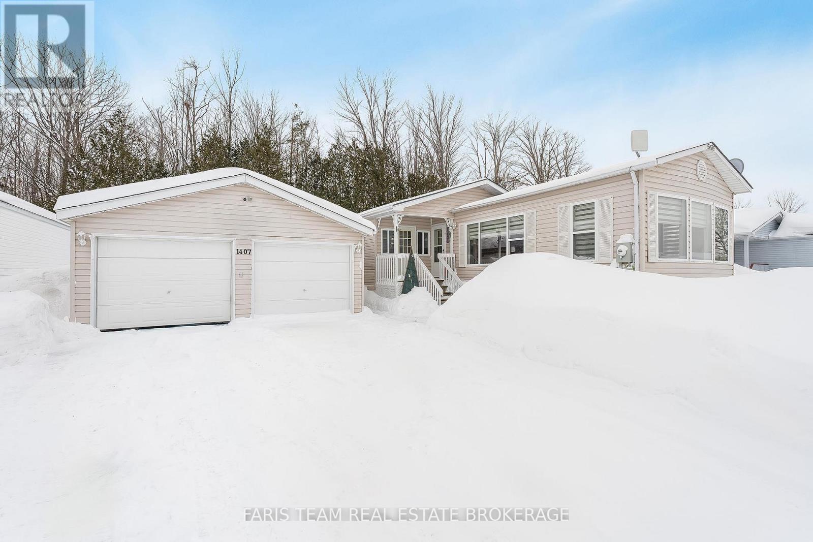 1407 Fox Road, Severn, Ontario  L3V 0V4 - Photo 2 - S12741468