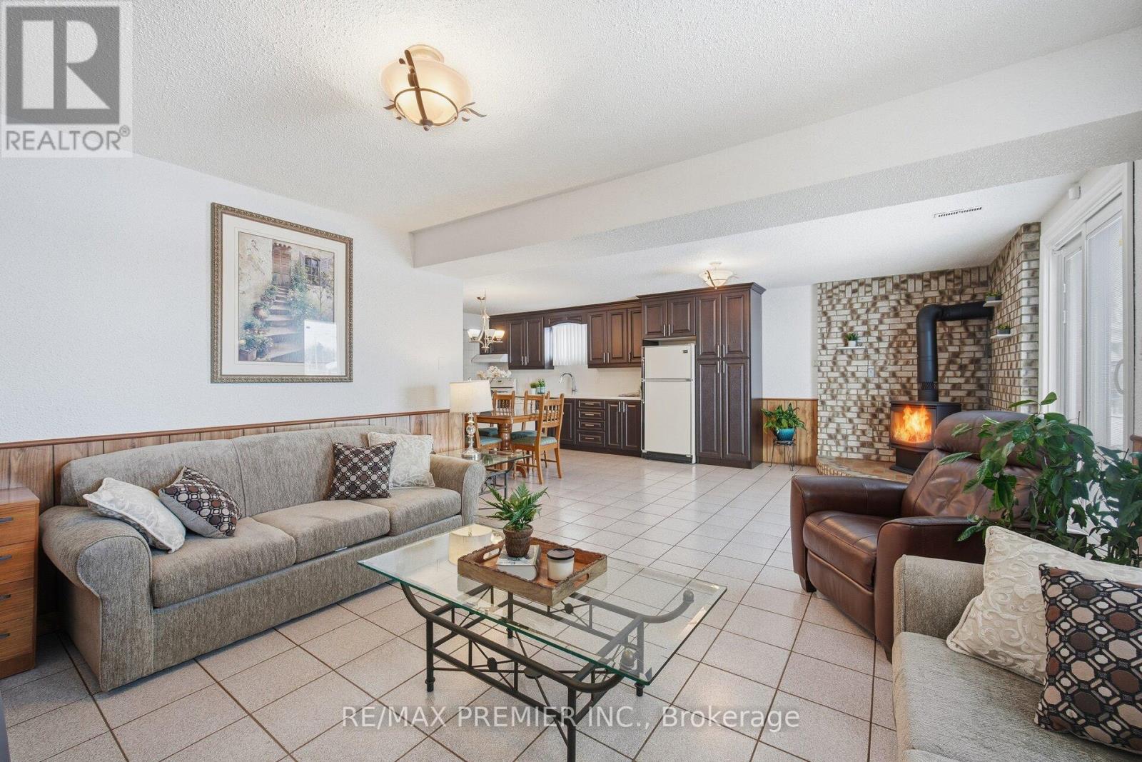 17 Kittiwake Avenue, Toronto, Ontario  M9V 4P5 - Photo 20 - W12741454