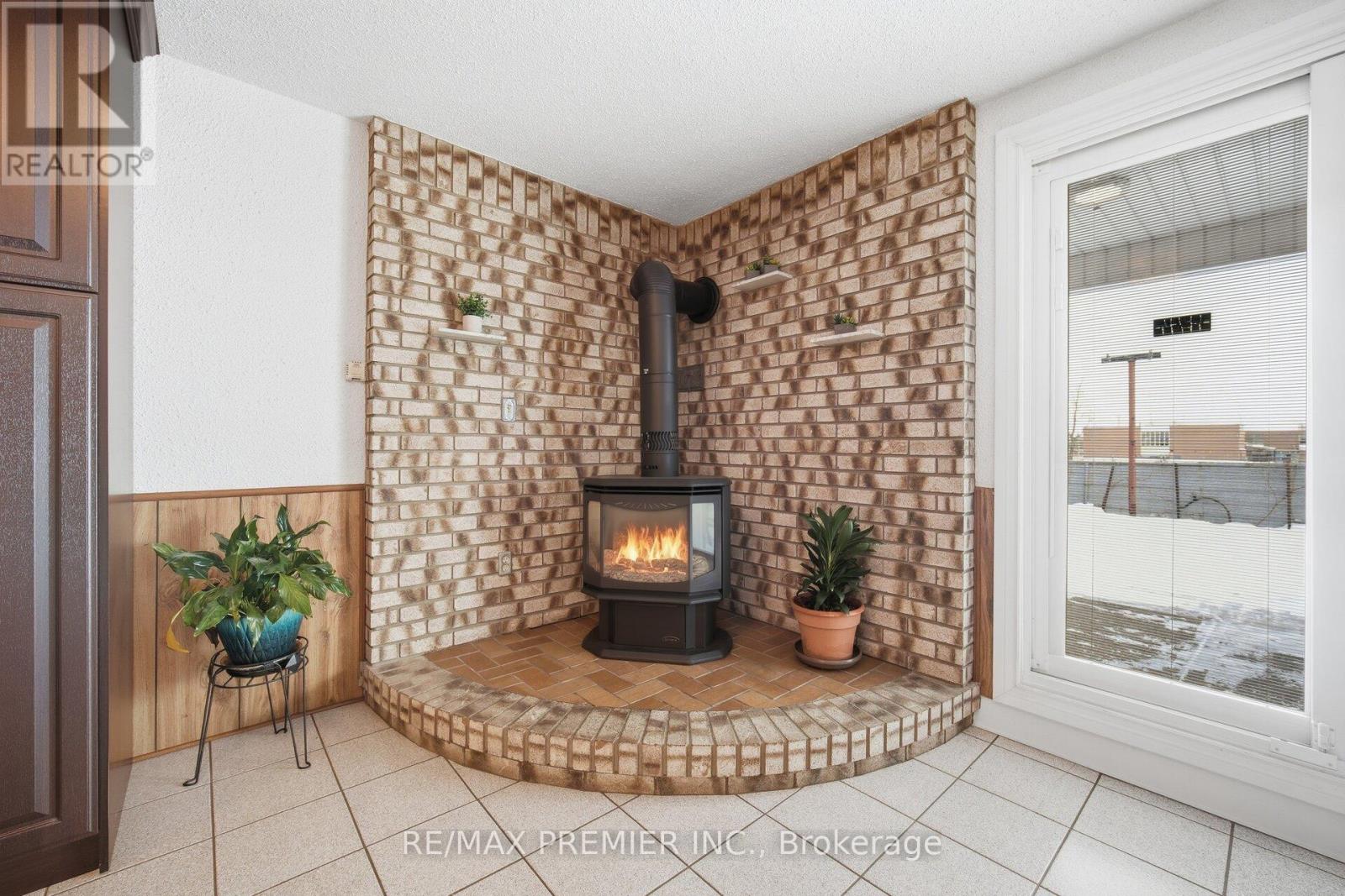 17 Kittiwake Avenue, Toronto, Ontario  M9V 4P5 - Photo 21 - W12741454