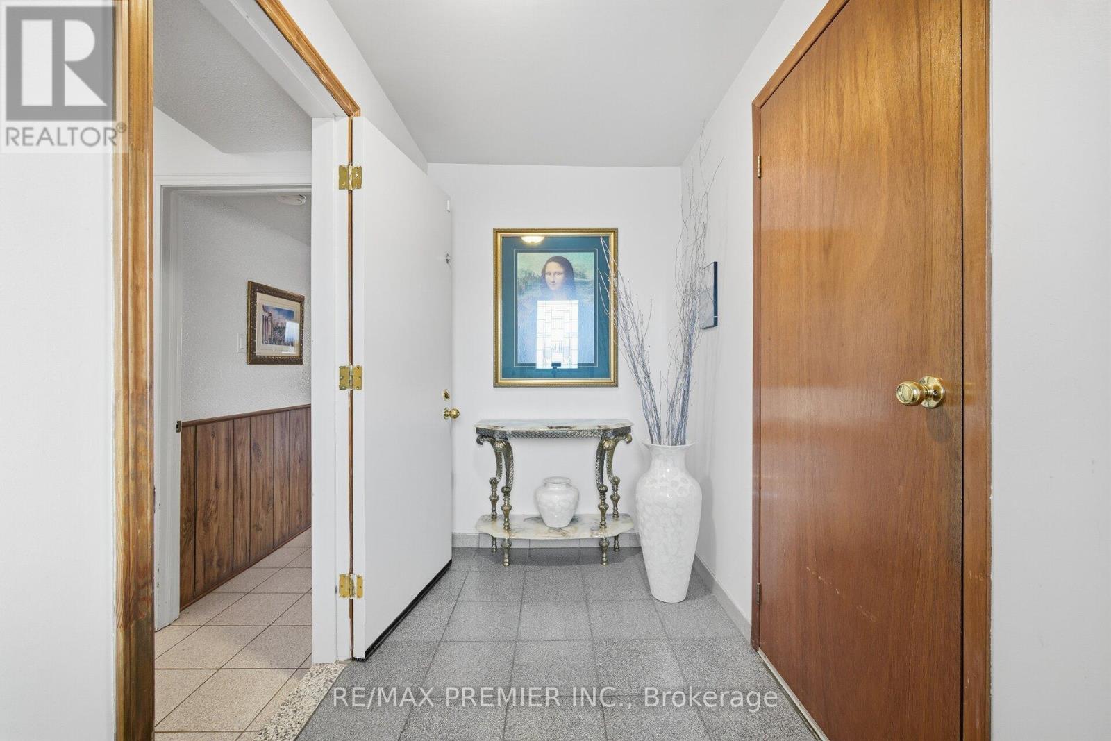 17 Kittiwake Avenue, Toronto, Ontario  M9V 4P5 - Photo 24 - W12741454