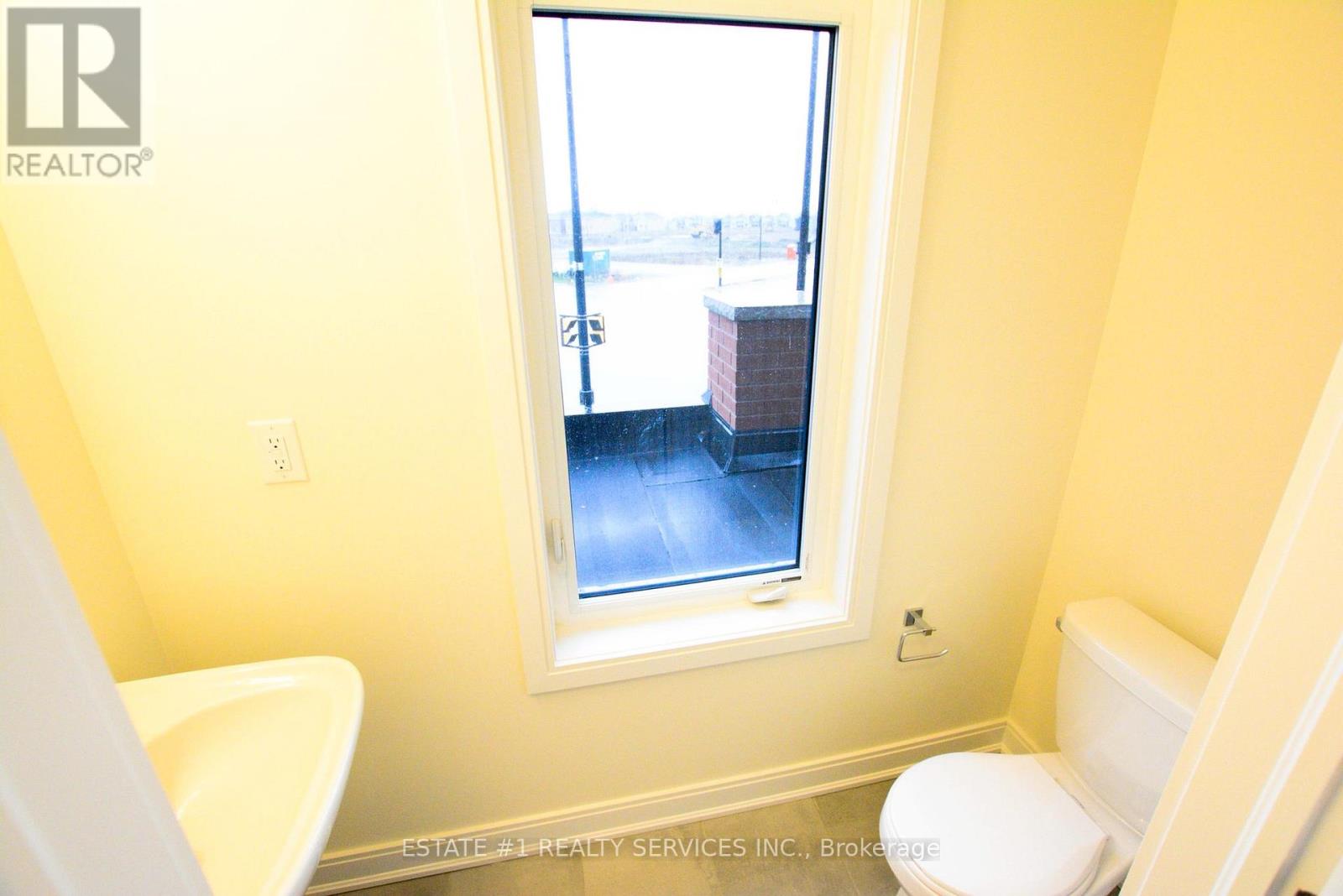 357 Veterans Drive, Brampton, Ontario  L7A 4W1 - Photo 16 - W12741464