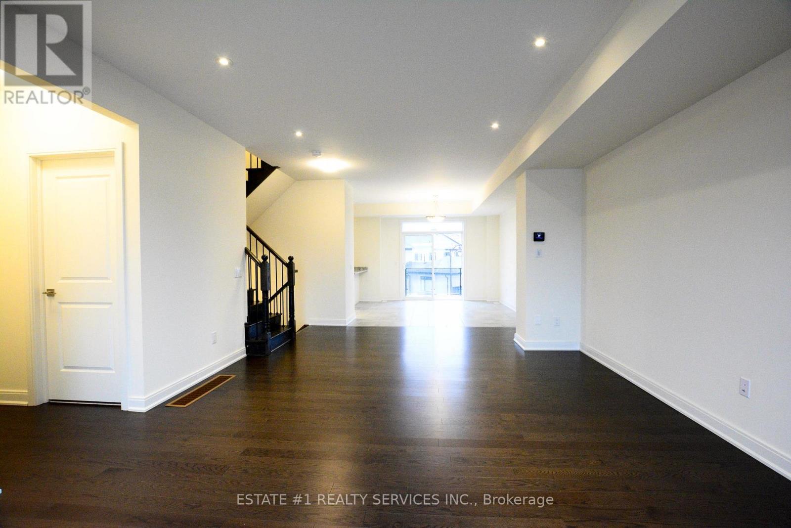 357 Veterans Drive, Brampton, Ontario  L7A 4W1 - Photo 19 - W12741464