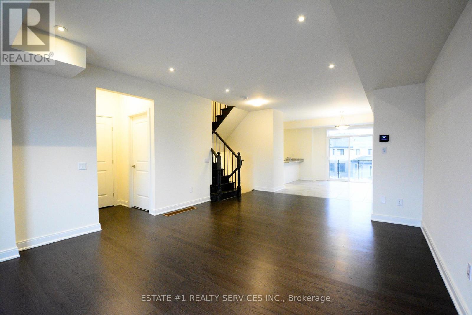 357 Veterans Drive, Brampton, Ontario  L7A 4W1 - Photo 20 - W12741464