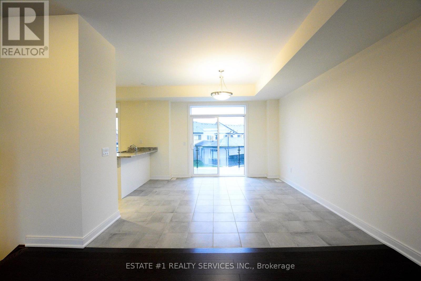 357 Veterans Drive, Brampton, Ontario  L7A 4W1 - Photo 22 - W12741464