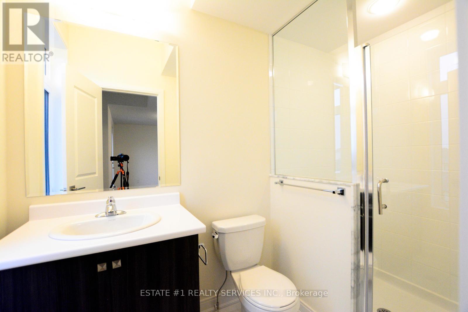 357 Veterans Drive, Brampton, Ontario  L7A 4W1 - Photo 28 - W12741464