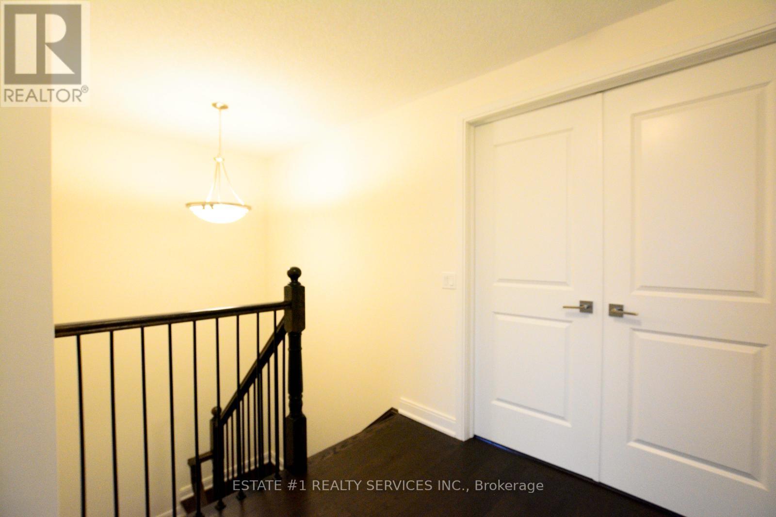 357 Veterans Drive, Brampton, Ontario  L7A 4W1 - Photo 31 - W12741464