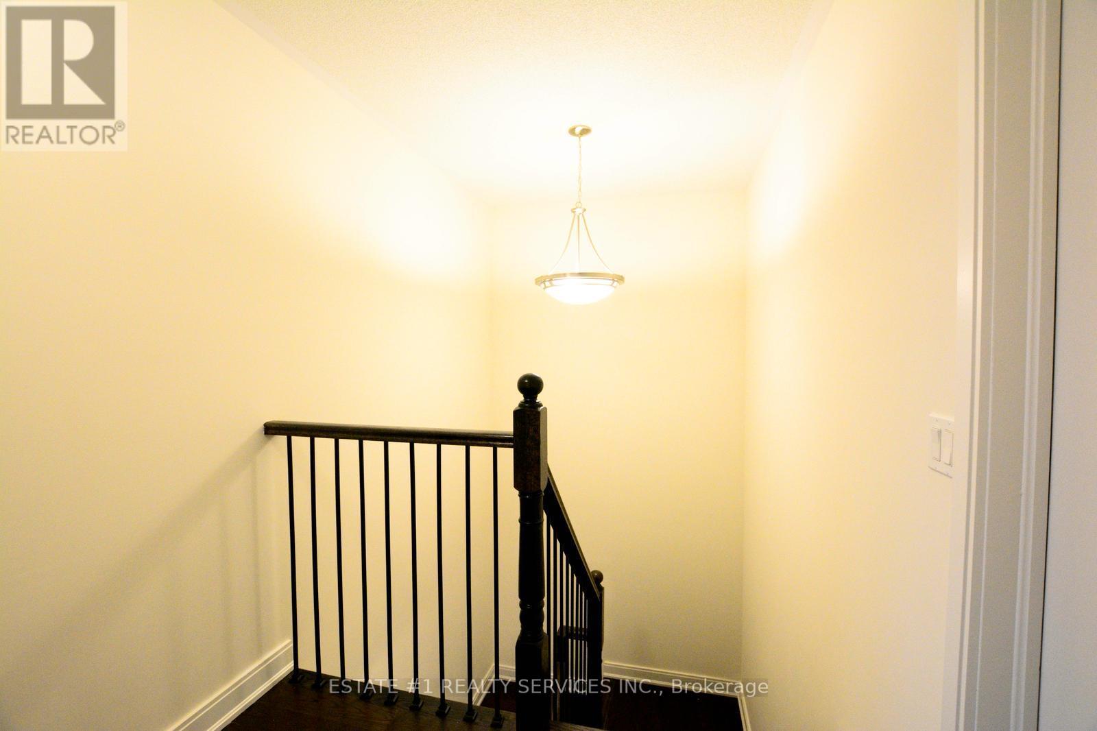 357 Veterans Drive, Brampton, Ontario  L7A 4W1 - Photo 37 - W12741464