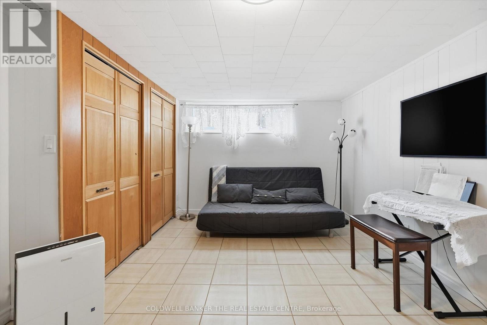 356 Mountain Road, Grimsby, Ontario  L3M 4E7 - Photo 29 - X12741426