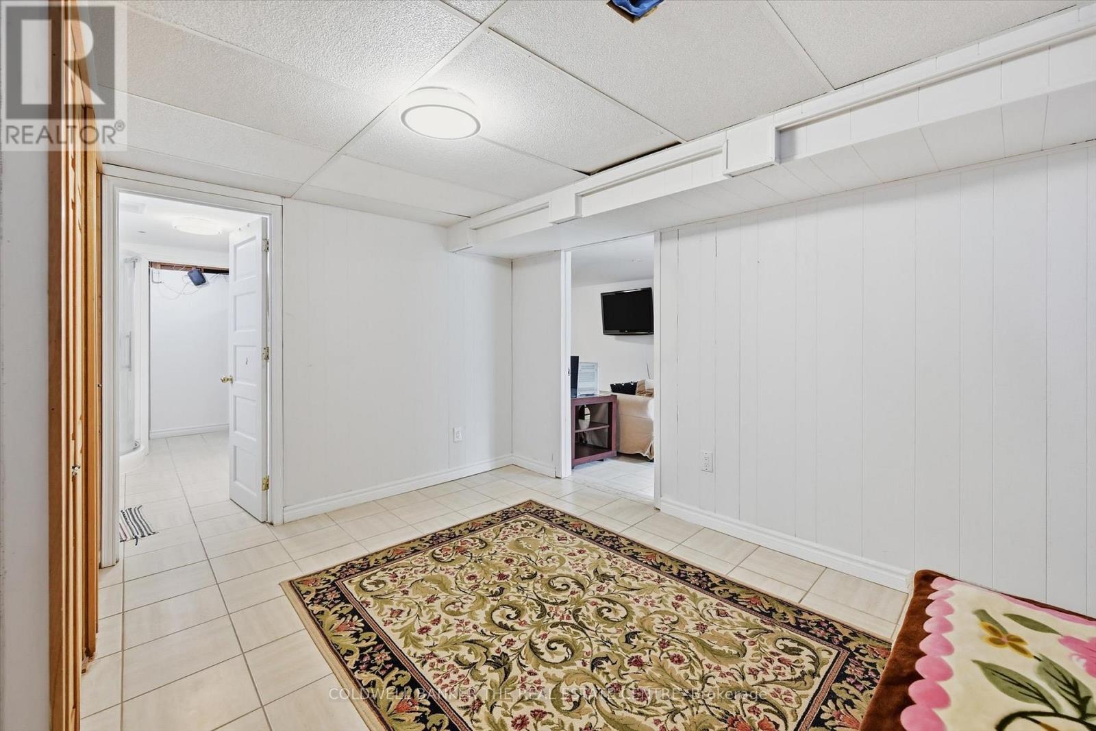 356 Mountain Road, Grimsby, Ontario  L3M 4E7 - Photo 33 - X12741426