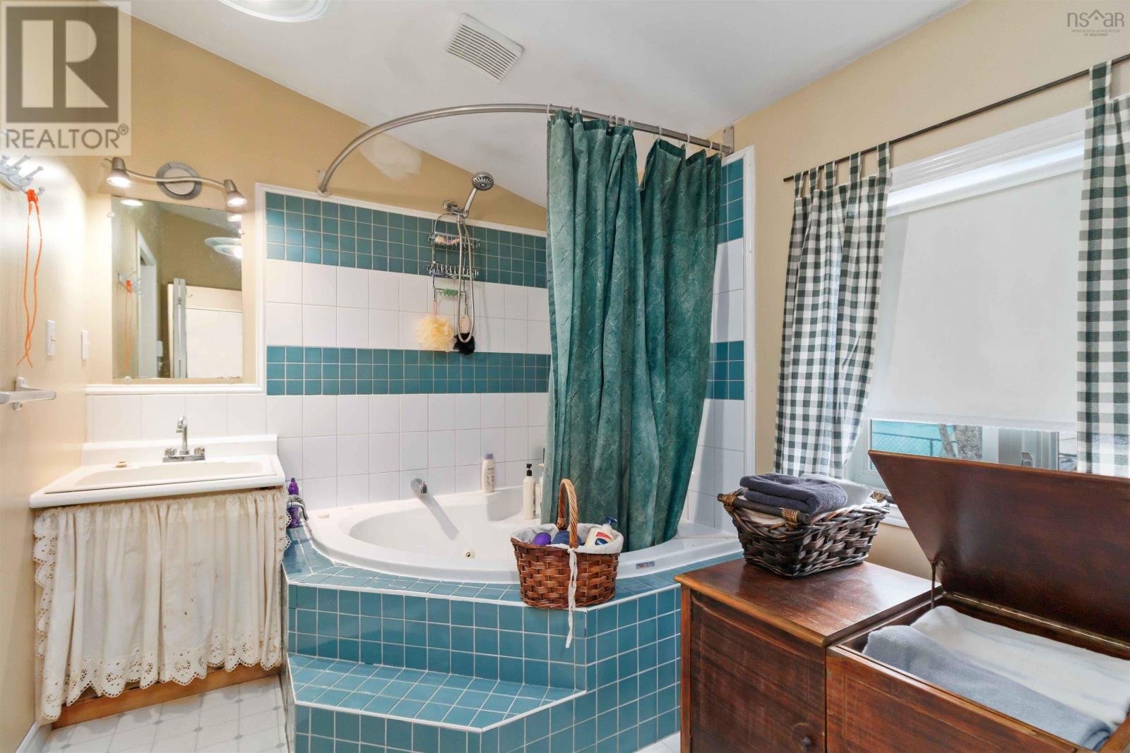 64 Irene Avenue, Lower Sackville, Nova Scotia  B4E 1H7 - Photo 24 - 202601752