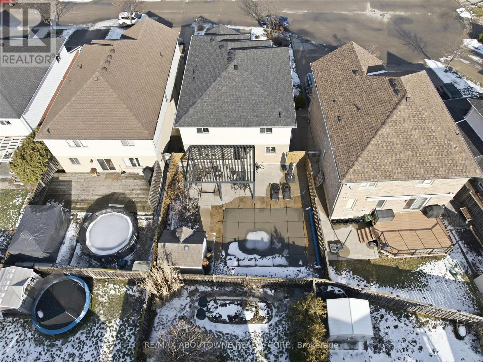 28 Kathleen Court, Hamilton, Ontario  L8T 5B1 - Photo 46 - X12682422