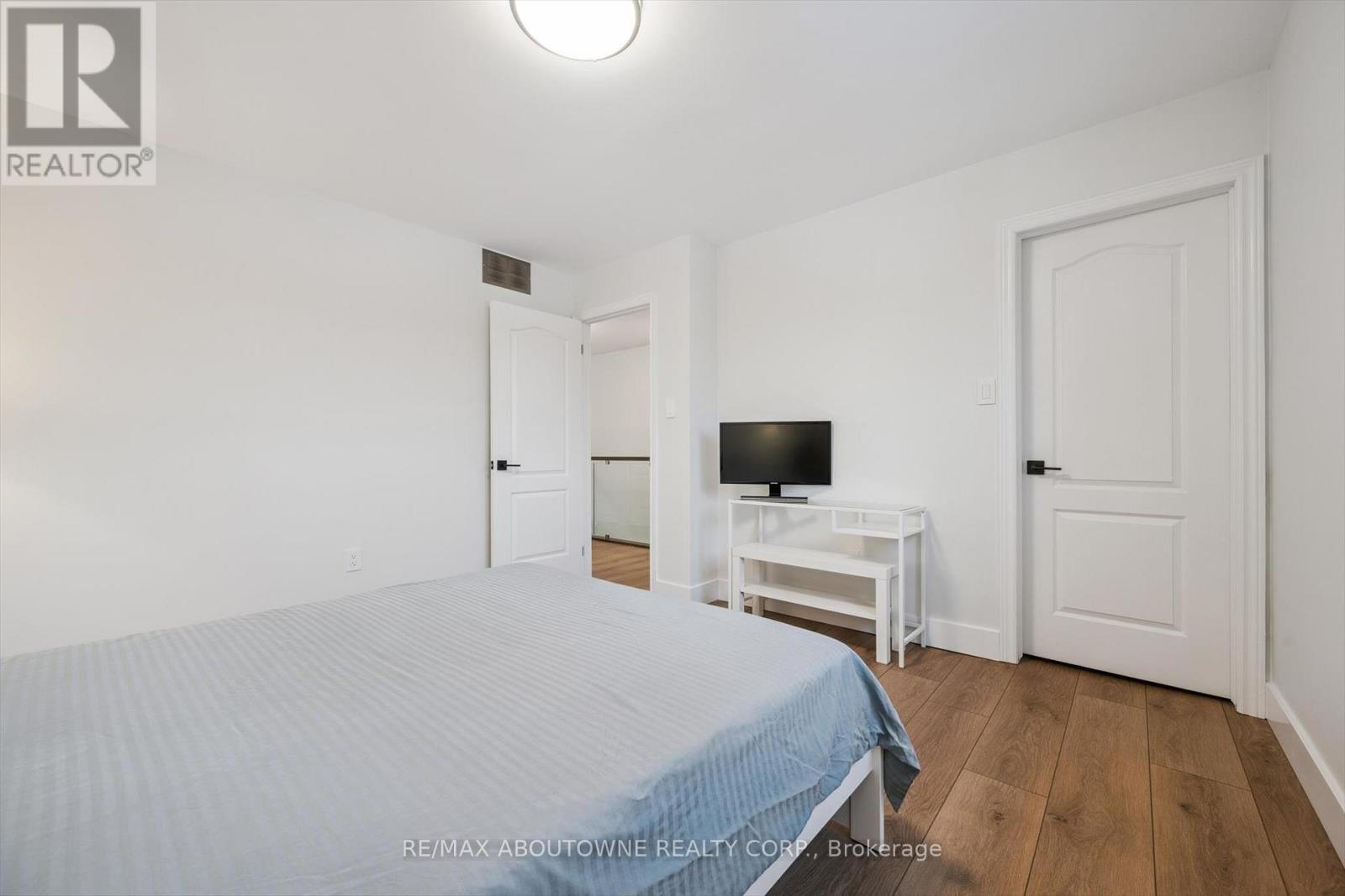 28 Kathleen Court, Hamilton, Ontario  L8T 5B1 - Photo 28 - X12682422