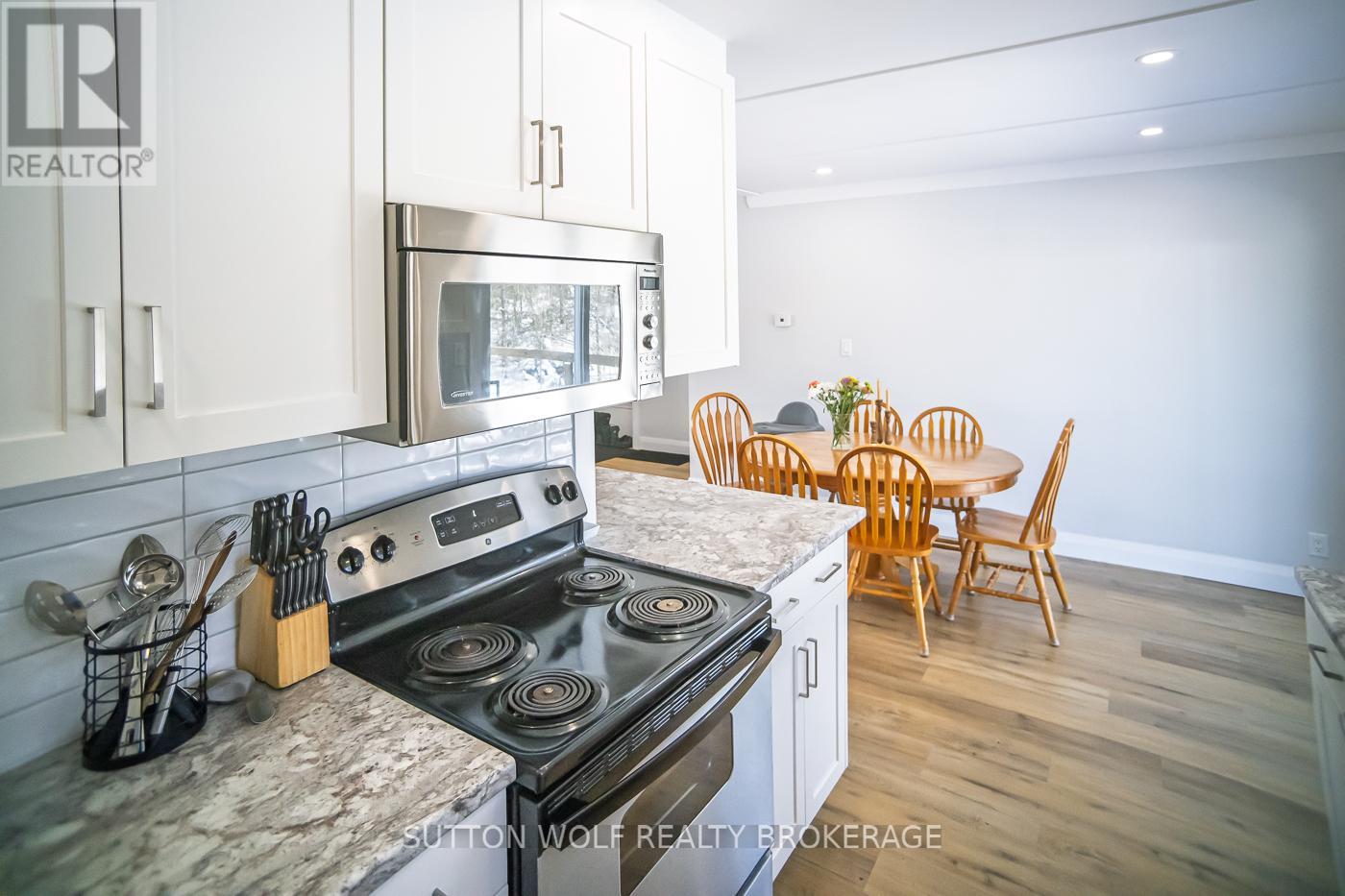 235 William Street, Southwest Middlesex, Ontario  N0L 1Z0 - Photo 12 - X12657304