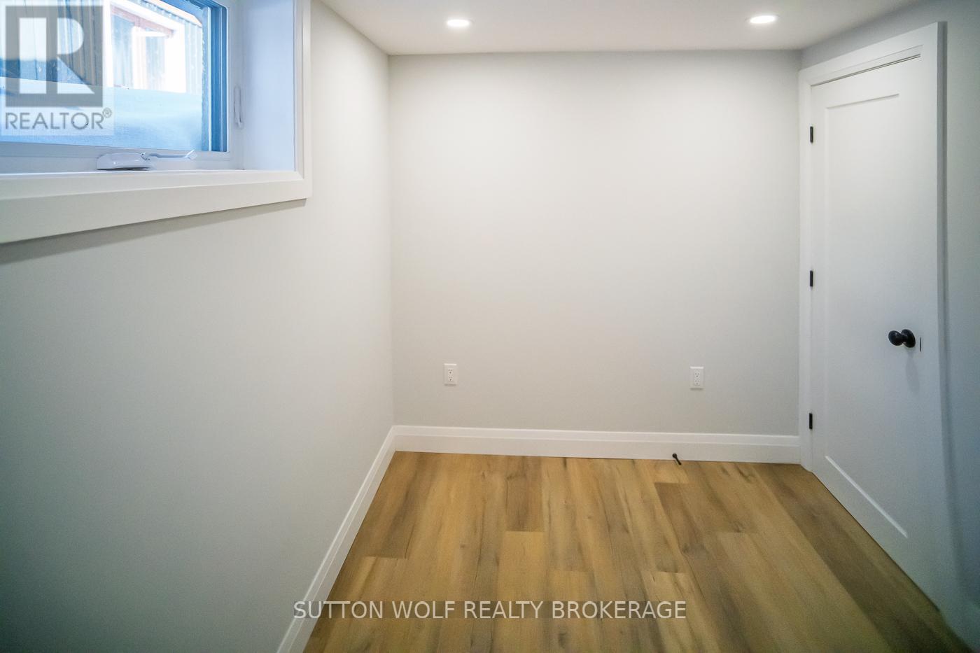 235 William Street, Southwest Middlesex, Ontario  N0L 1Z0 - Photo 27 - X12657304