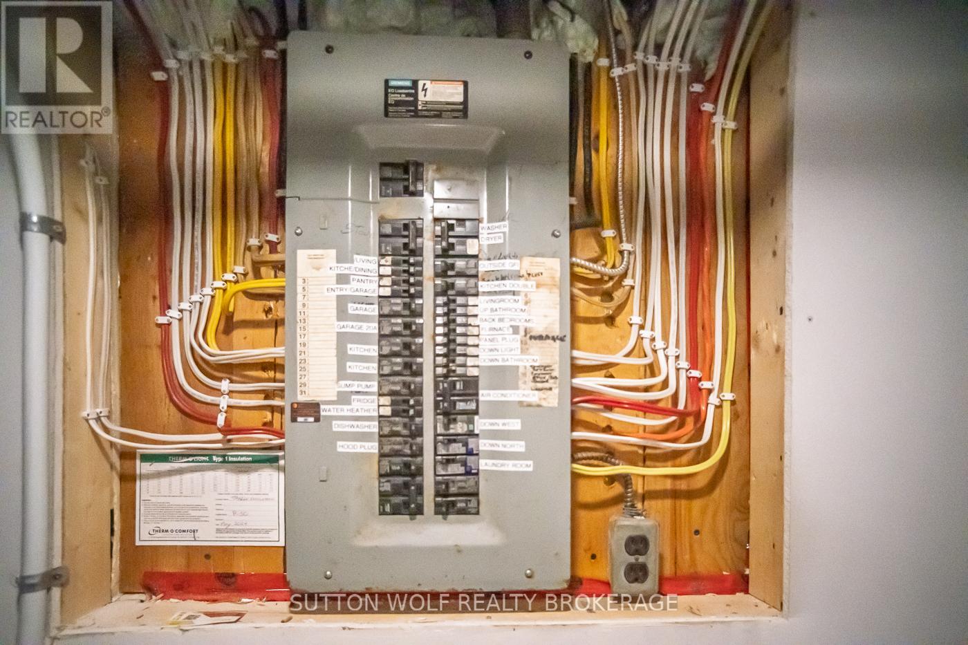 235 William Street, Southwest Middlesex, Ontario  N0L 1Z0 - Photo 33 - X12657304