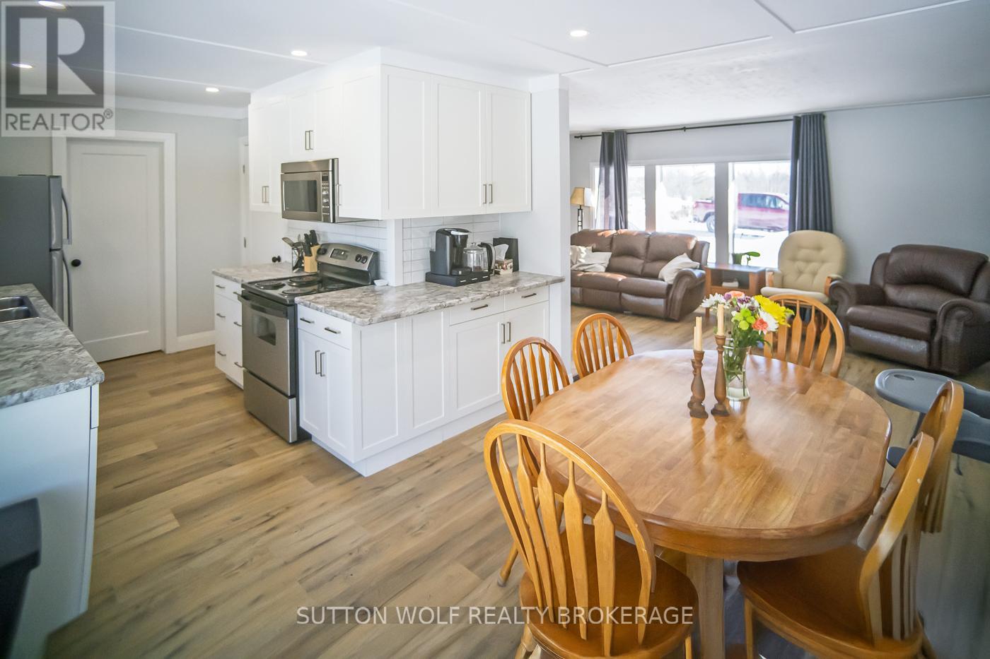 235 William Street, Southwest Middlesex, Ontario  N0L 1Z0 - Photo 7 - X12657304