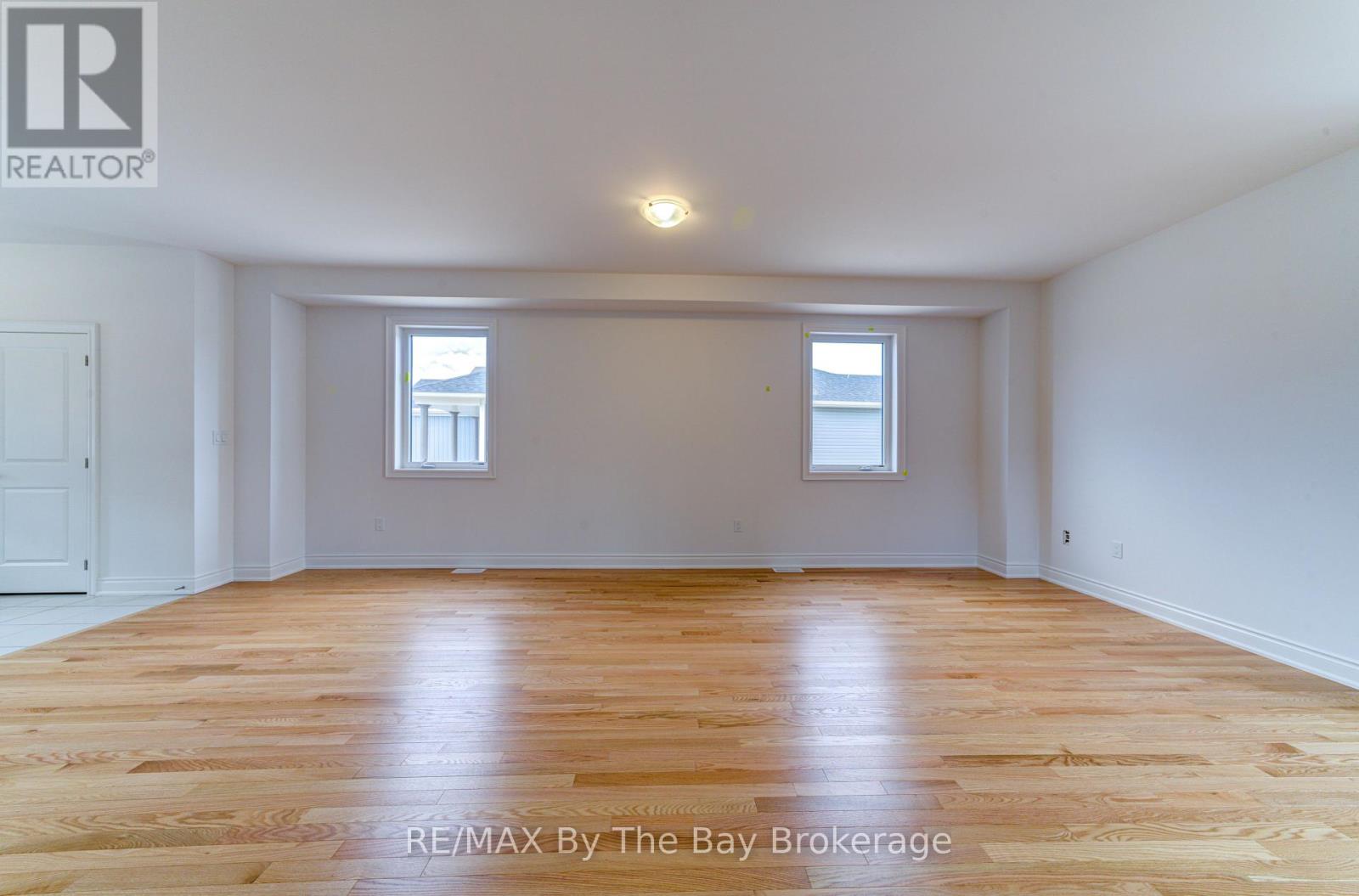 12 Misty Ridge Road, Wasaga Beach, Ontario  L9Z 0R8 - Photo 9 - S12741528