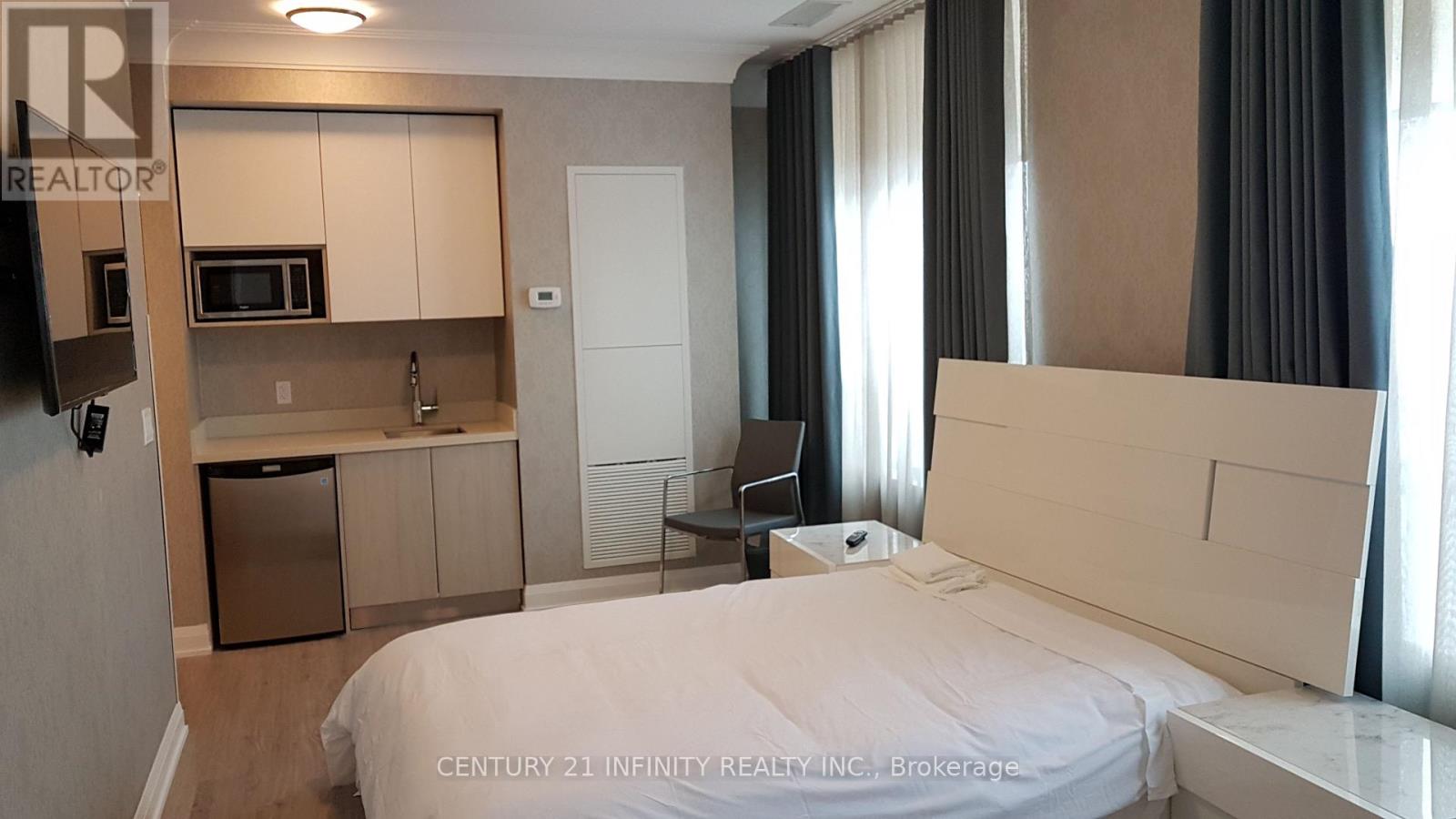 115 - 25 Water Walk Drive, Markham, Ontario  L6G 0G3 - Photo 24 - N12741544