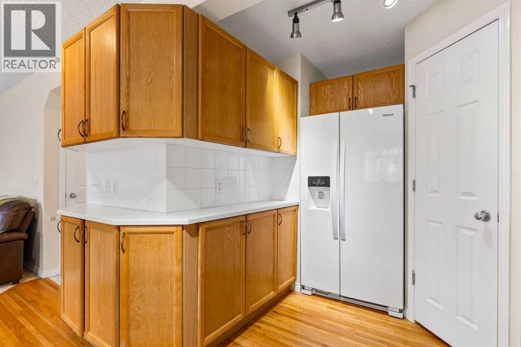 176 Cougar Ridge Circle Sw, Calgary, Alberta  T3H 5L3 - Photo 6 - A2281923