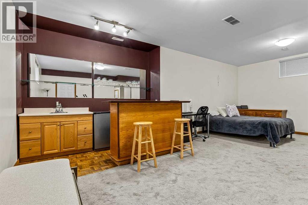 176 Cougar Ridge Circle Sw, Calgary, Alberta  T3H 5L3 - Photo 31 - A2281923