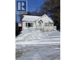 24 CHERRY GARDENS, Belleville, Ontario