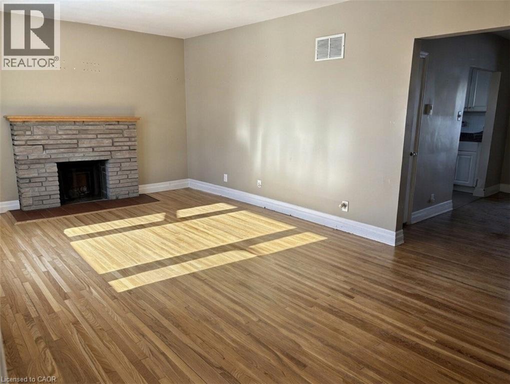 24 Cherry Gardens, Belleville, Ontario  K8N 1H4 - Photo 2 - 40801694