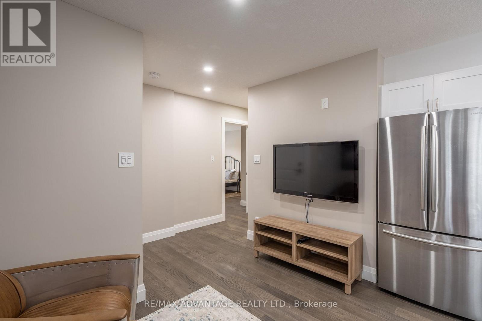 Upper - 30 Compass Trail, Central Elgin, Ontario  N5L 0B4 - Photo 7 - X12741510