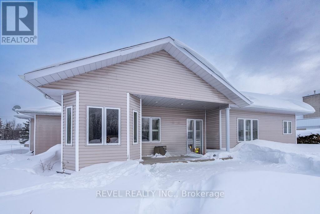 1075 Dalton Road, Timmins, Ontario  P4N 7C2 - Photo 2 - T12741532