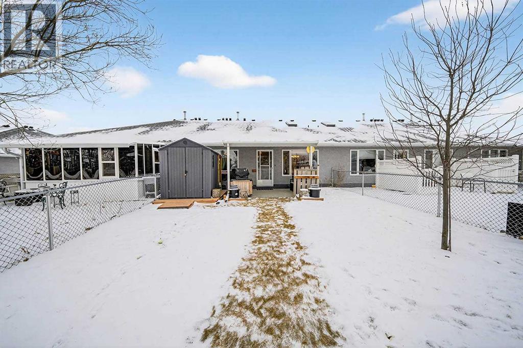 13 Parklane Place, Strathmore, Alberta  T1P 1K7 - Photo 4 - A2282761