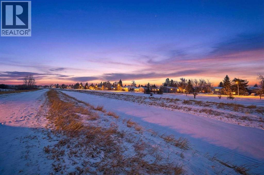 13 Parklane Place, Strathmore, Alberta  T1P 1K7 - Photo 5 - A2282761