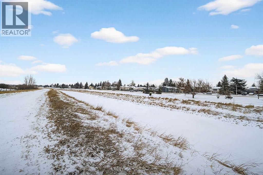 13 Parklane Place, Strathmore, Alberta  T1P 1K7 - Photo 6 - A2282761
