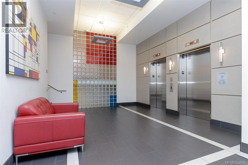 807 1090 Johnson St, Victoria, British Columbia  V8V 0B3 - Photo 3 - 1024176