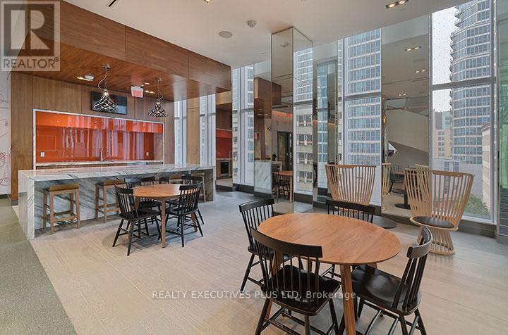 1912 - 10 York Street, Toronto, Ontario  M5J 0E1 - Photo 14 - C12741536