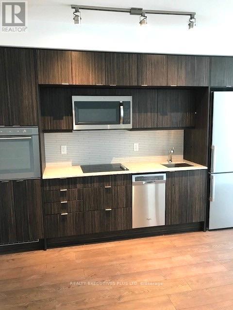 1912 - 10 York Street, Toronto, Ontario  M5J 0E1 - Photo 17 - C12741536