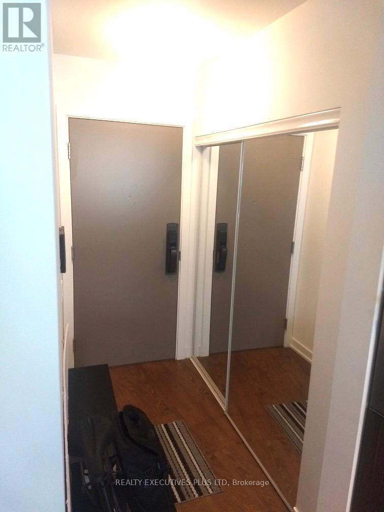 1912 - 10 York Street, Toronto, Ontario  M5J 0E1 - Photo 24 - C12741536