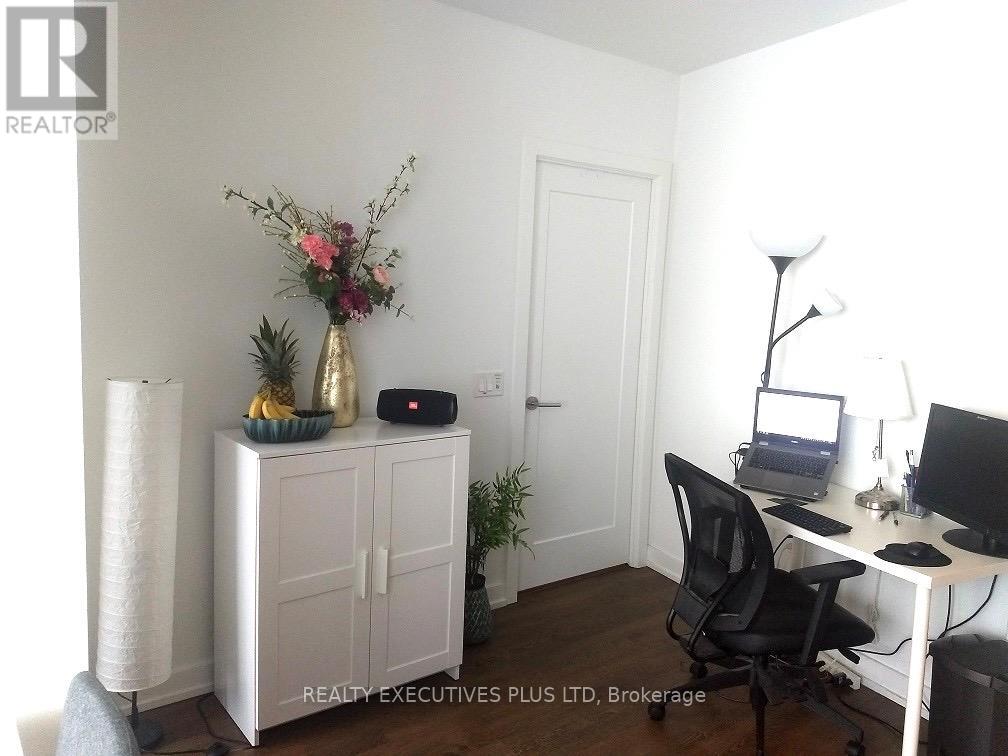 1912 - 10 York Street, Toronto, Ontario  M5J 0E1 - Photo 25 - C12741536