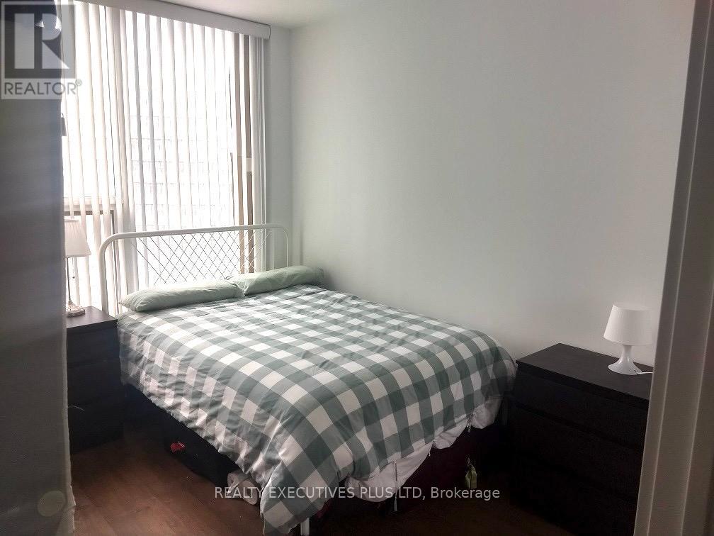 1912 - 10 York Street, Toronto, Ontario  M5J 0E1 - Photo 32 - C12741536