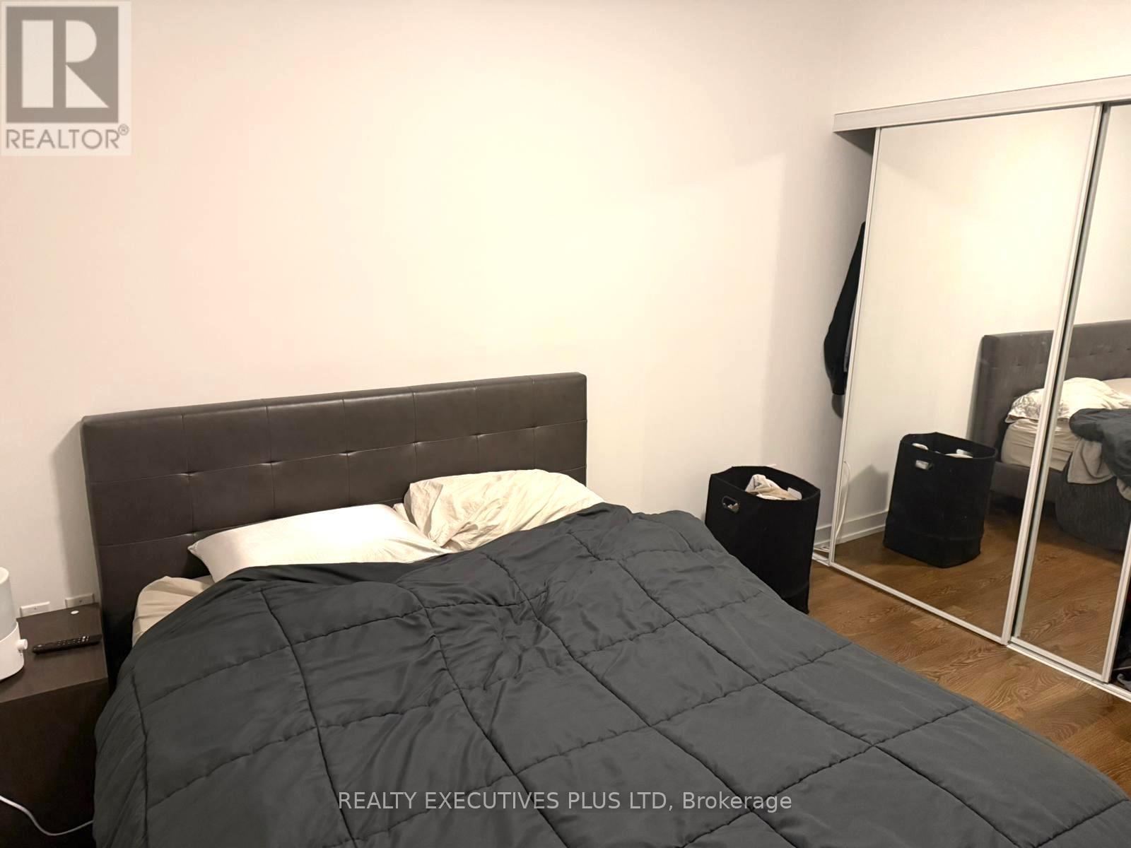 1912 - 10 York Street, Toronto, Ontario  M5J 0E1 - Photo 42 - C12741536