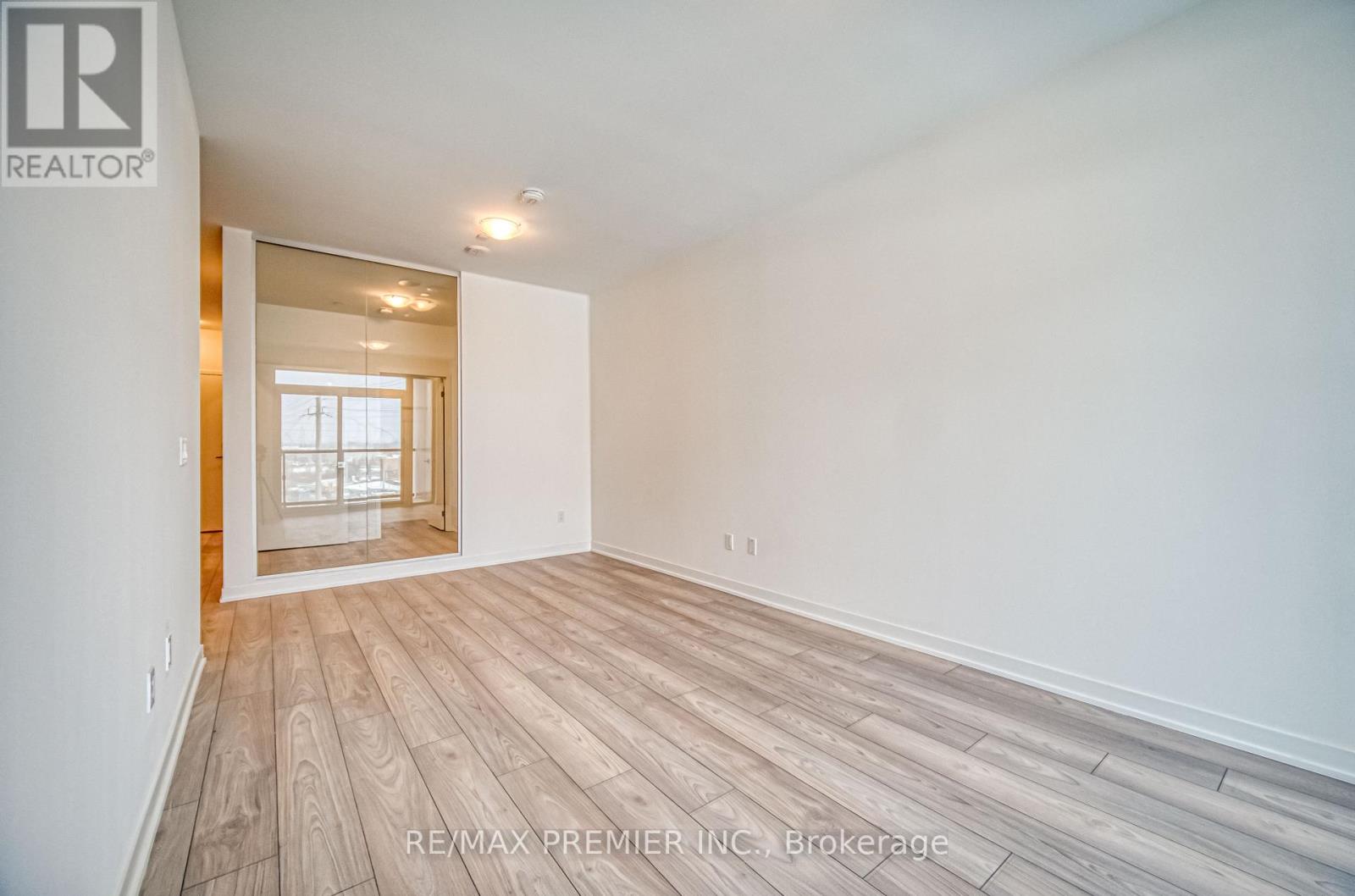 435 - 498 Caldari Road, Vaughan, Ontario  L4K 0R6 - Photo 15 - N12741522