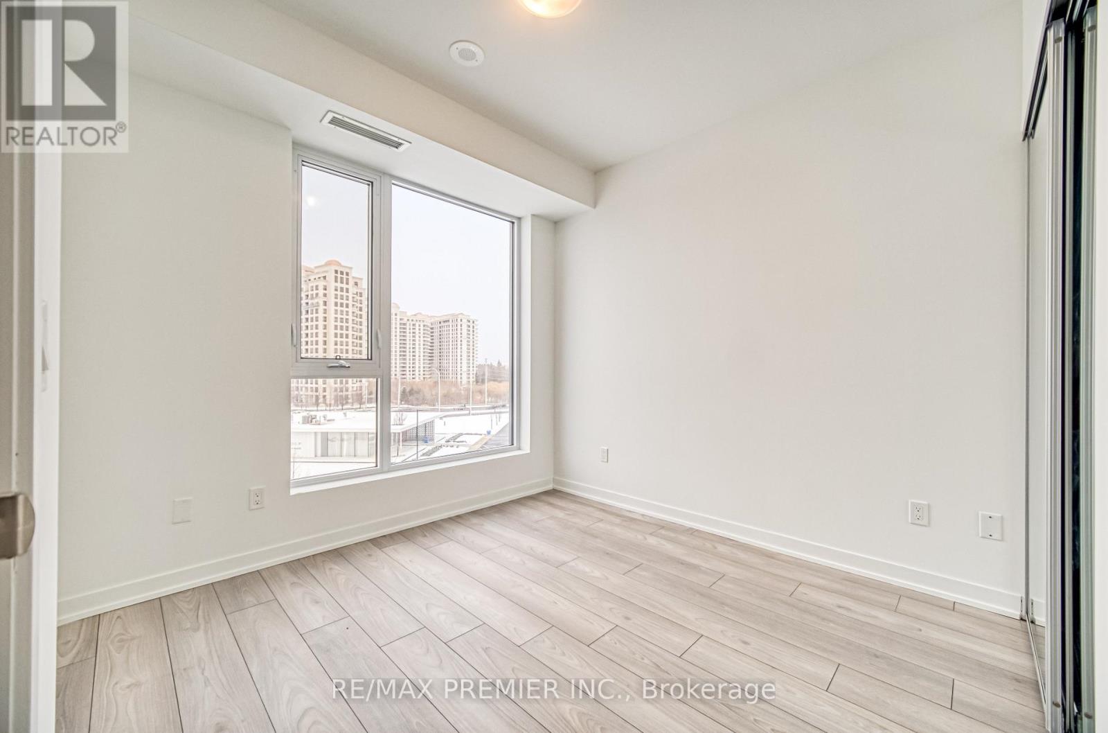 435 - 498 Caldari Road, Vaughan, Ontario  L4K 0R6 - Photo 16 - N12741522