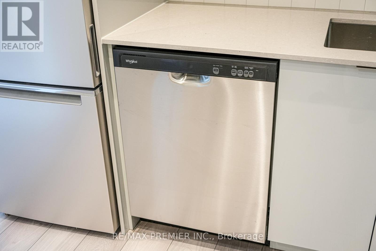 435 - 498 Caldari Road, Vaughan, Ontario  L4K 0R6 - Photo 9 - N12741522