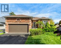 1 BLOXHAM PLACE, Barrie, Ontario