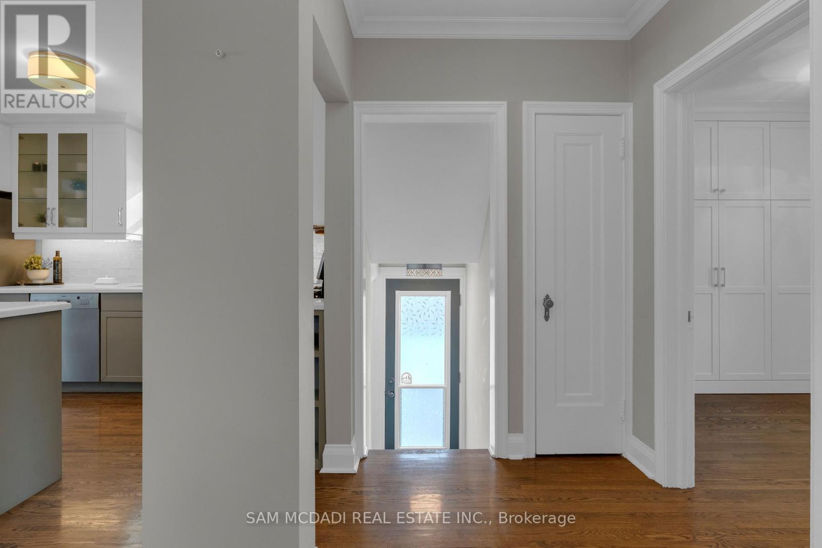 70 Thirty Seventh Street, Toronto, Ontario  M8W 3L8 - Photo 15 - W12741492