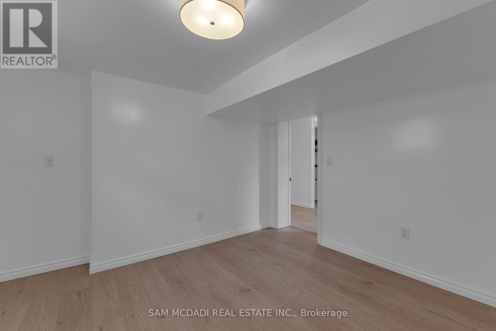 70 Thirty Seventh Street, Toronto, Ontario  M8W 3L8 - Photo 26 - W12741492